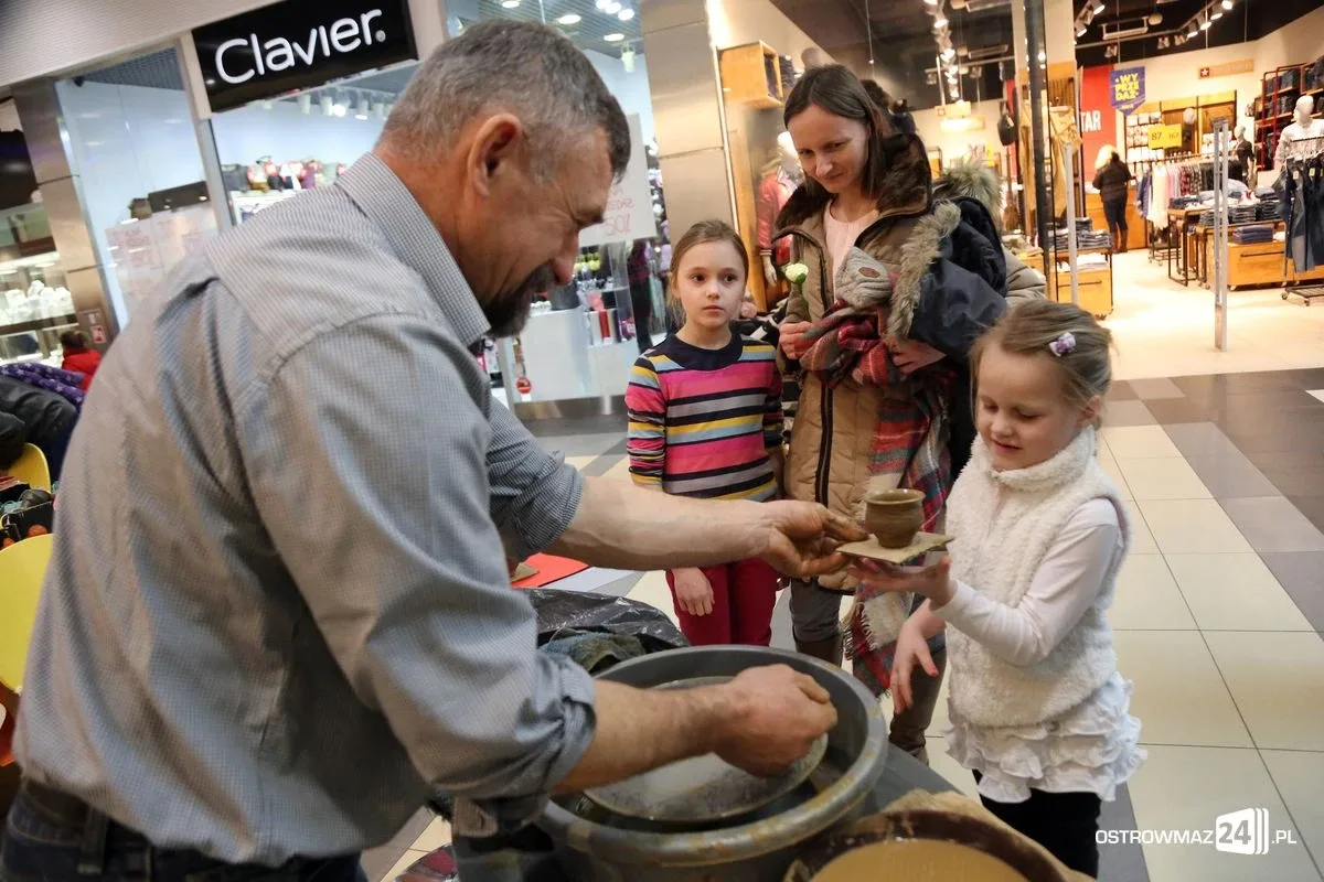 Warsztaty w Galerii Bursztynowej (zdjęcia)