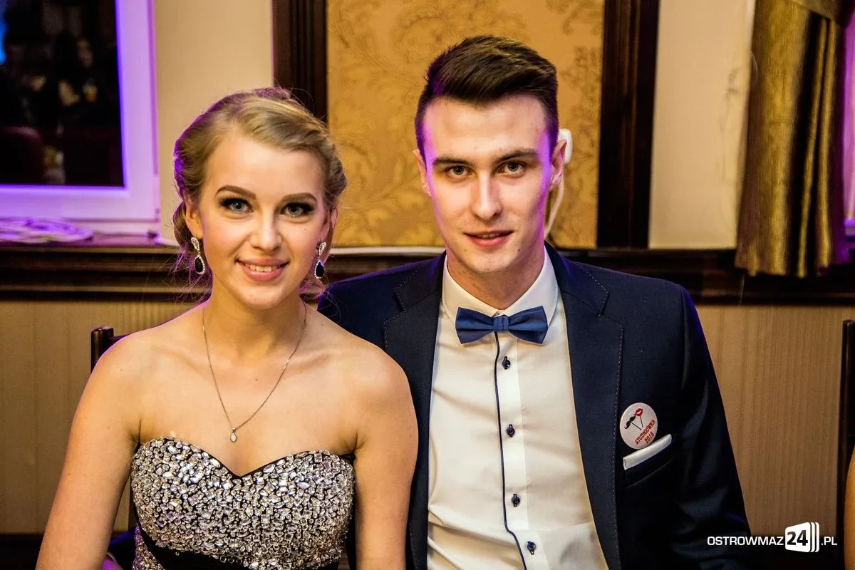 Podróż w czasie. Studniówka "Ekonomika" (zdjęcia, wideo)