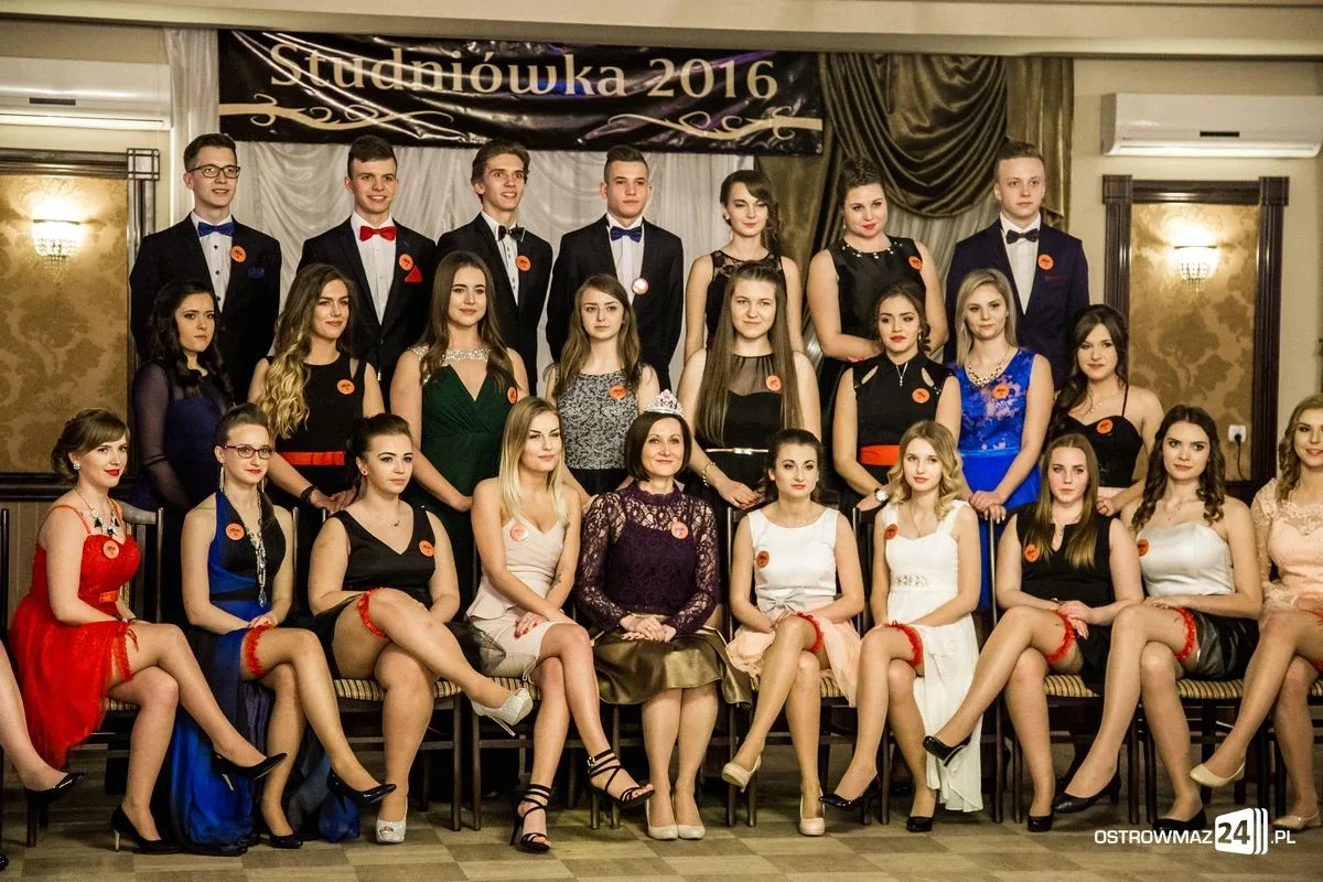 Podróż w czasie. Studniówka "Ekonomika" (zdjęcia, wideo)