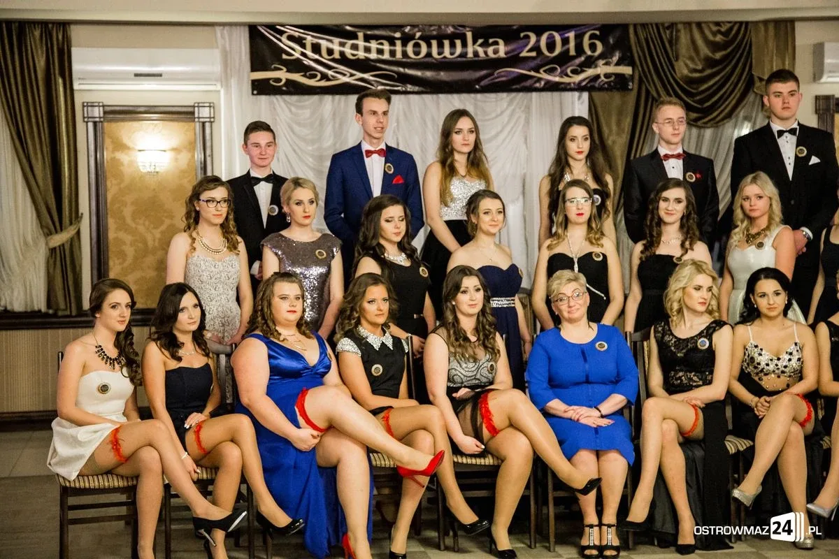 Podróż w czasie. Studniówka "Ekonomika" (zdjęcia, wideo)