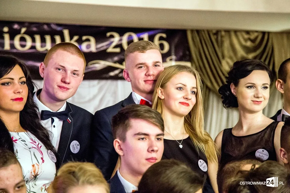 Podróż w czasie. Studniówka "Ekonomika" (zdjęcia, wideo)
