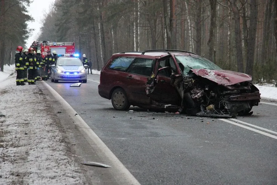 Czołówka bmw i forda (zdjęcia, aktualizacja)