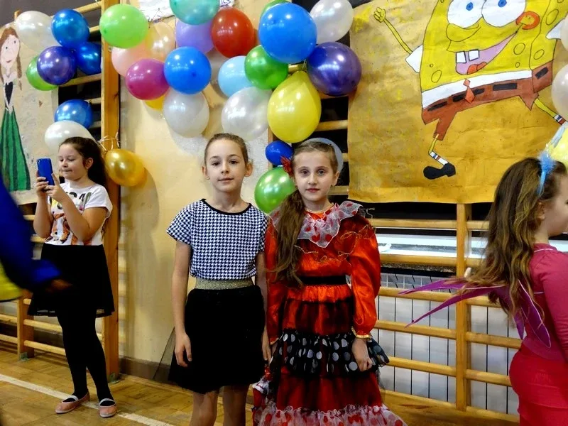 Zabawa karnawałowa w Szkole Podstawowej nr 1 (zdjęcia)