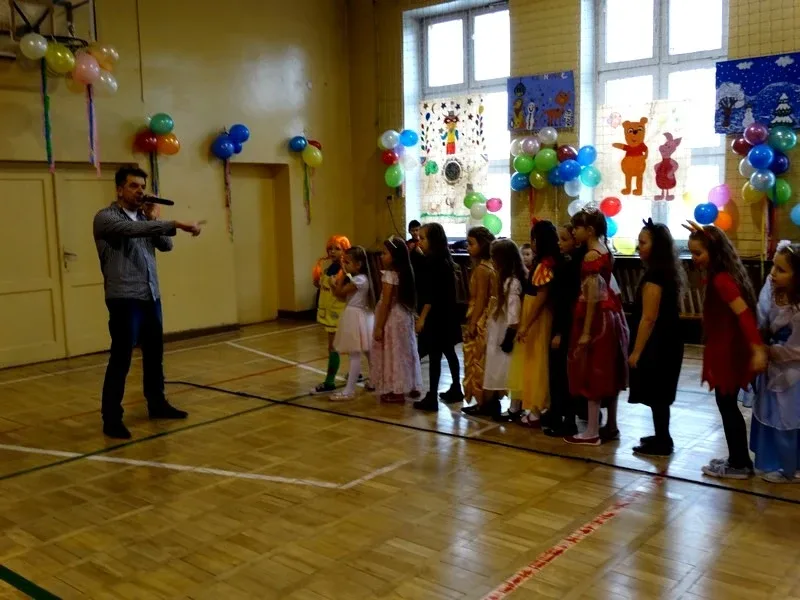 Zabawa karnawałowa w Szkole Podstawowej nr 1 (zdjęcia)