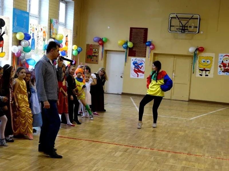 Zabawa karnawałowa w Szkole Podstawowej nr 1 (zdjęcia)