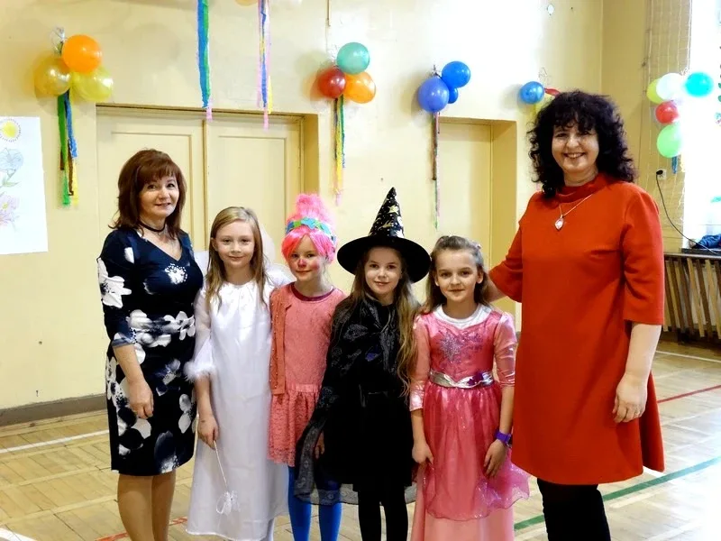 Zabawa karnawałowa w Szkole Podstawowej nr 1 (zdjęcia)