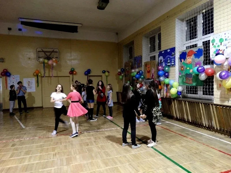 Zabawa karnawałowa w Szkole Podstawowej nr 1 (zdjęcia)
