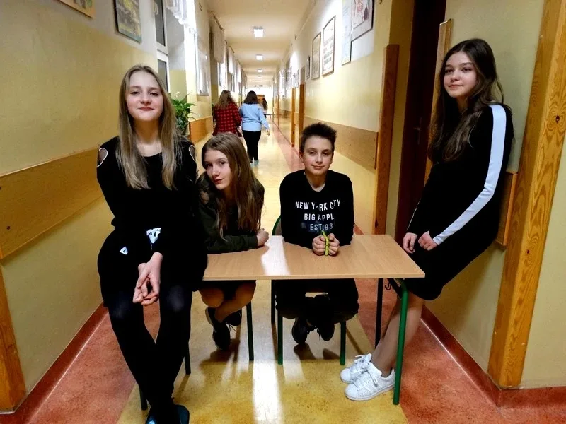 Zabawa karnawałowa w Szkole Podstawowej nr 1 (zdjęcia)