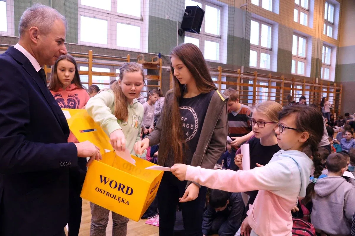 "Jesteś widoczny, jesteś bezpieczny" w Krasnosielcu (zdjęcia, wideo)
