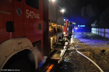 Pożar domu w Rostkach Wielkich (zdjęcia)