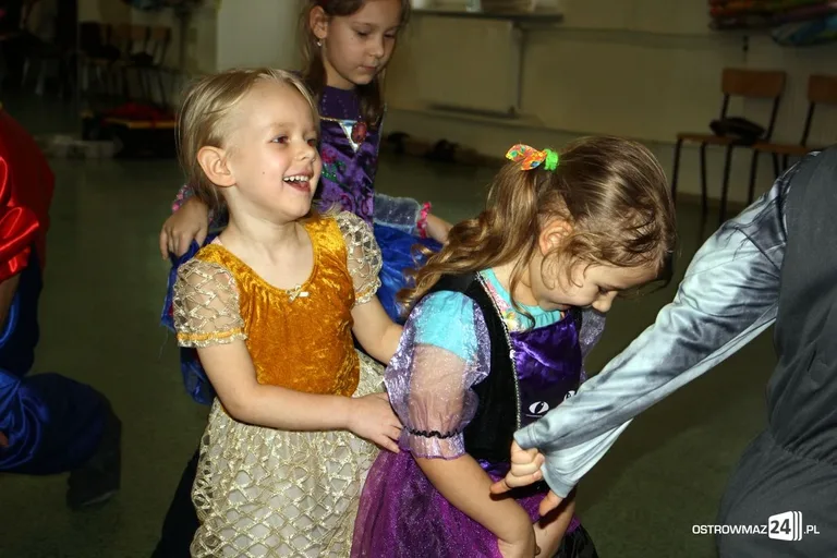 Bal na koniec ferii w MDK (zdjęcia)