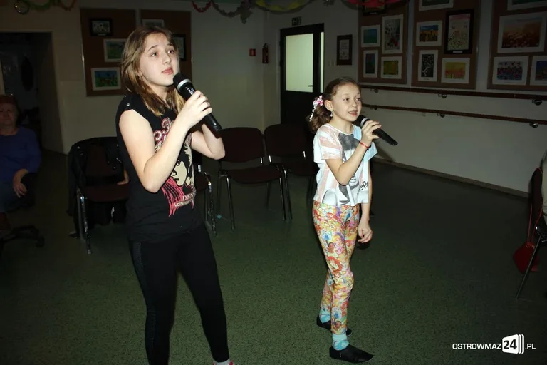 Feryjne karaoke w MDK (zdjęcia)