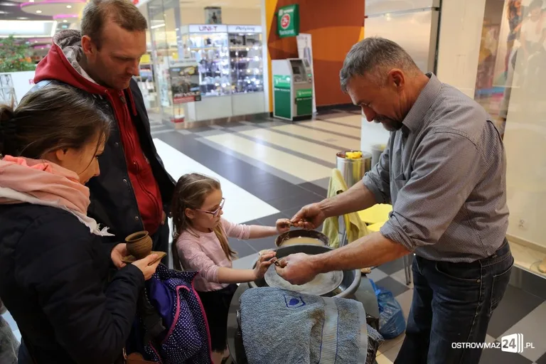 Warsztaty w Galerii Bursztynowej (zdjęcia)