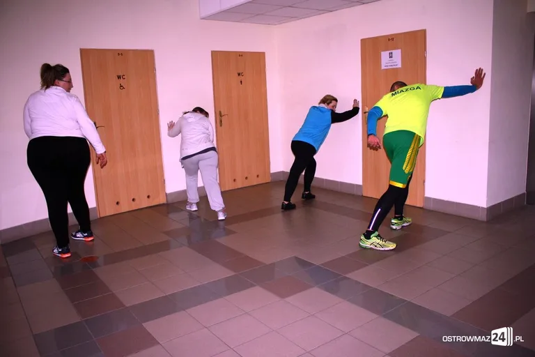 Biegają, ćwiczą i się wspierają (zdjęcia)