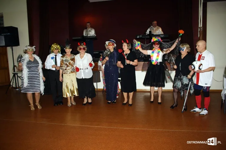 Ostrowscy studenci na balu karnawałowym (zdjęcia)