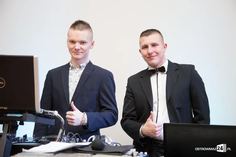 Studniówka ostrowskiego "Ekonomika" (zdjęcia, wideo) - ponad 400 zdjęć w galerii