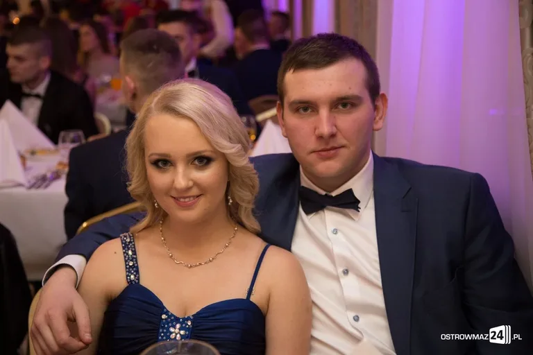 Studniówka ostrowskiego "Ekonomika" (zdjęcia, wideo) - ponad 400 zdjęć w galerii