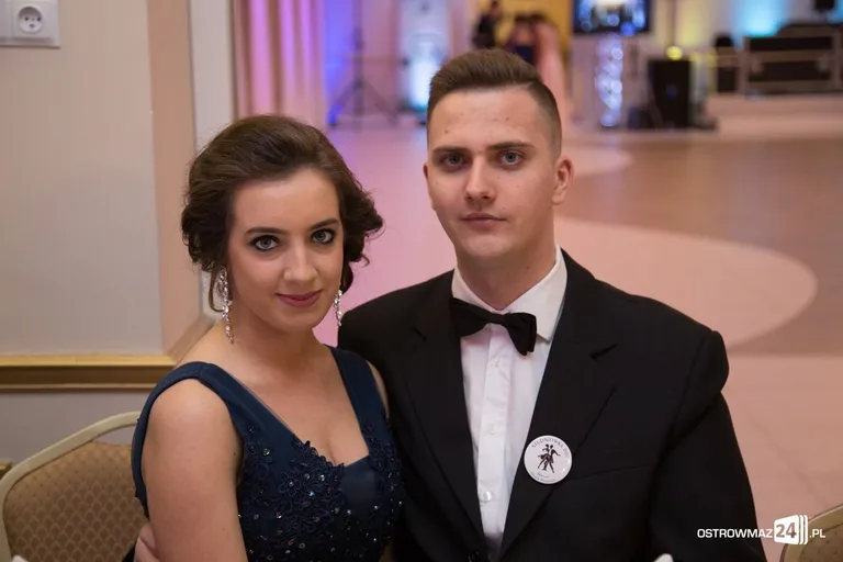 Studniówka ostrowskiego "Ekonomika" (zdjęcia, wideo) - ponad 400 zdjęć w galerii