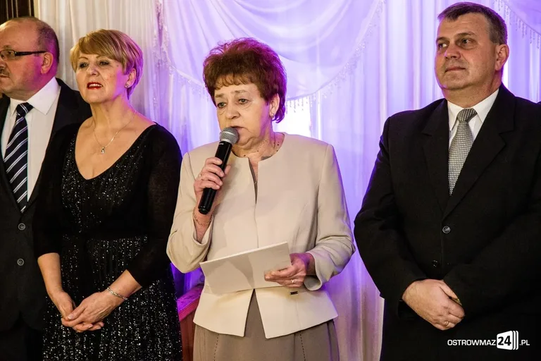 Podróż w czasie. Studniówka "Ekonomika" (zdjęcia, wideo)