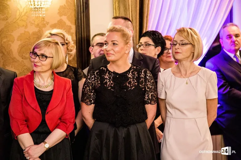 Podróż w czasie. Studniówka "Ekonomika" (zdjęcia, wideo)