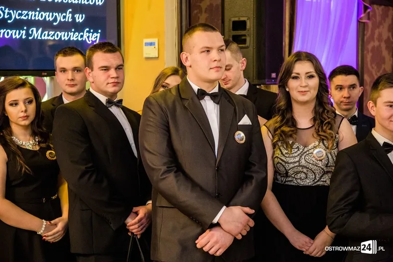 Podróż w czasie. Studniówka "Ekonomika" (zdjęcia, wideo)