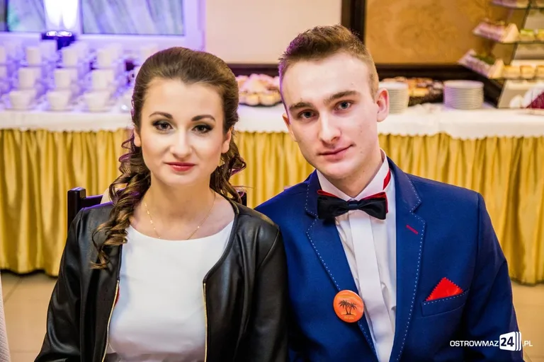 Podróż w czasie. Studniówka "Ekonomika" (zdjęcia, wideo)