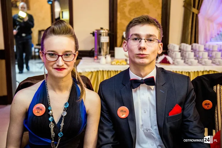 Podróż w czasie. Studniówka "Ekonomika" (zdjęcia, wideo)