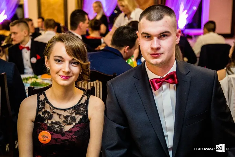Podróż w czasie. Studniówka "Ekonomika" (zdjęcia, wideo)