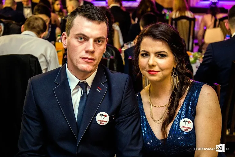 Podróż w czasie. Studniówka "Ekonomika" (zdjęcia, wideo)