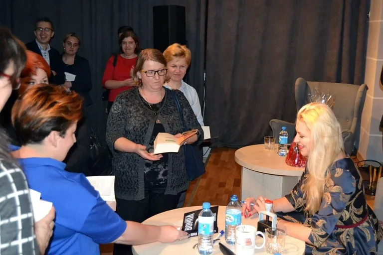 Katarzyna Bonda gościem andrzejewskiej biblioteki (zdjęcia)