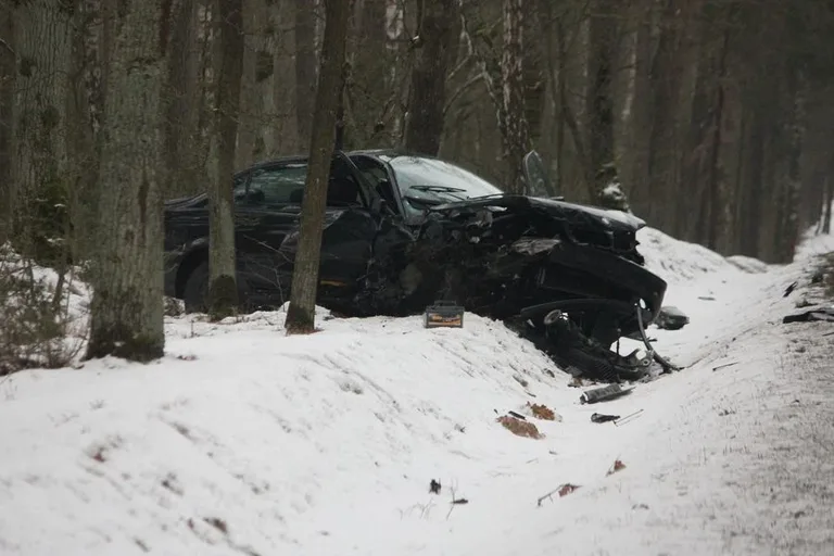 Czołówka bmw i forda (zdjęcia, aktualizacja)