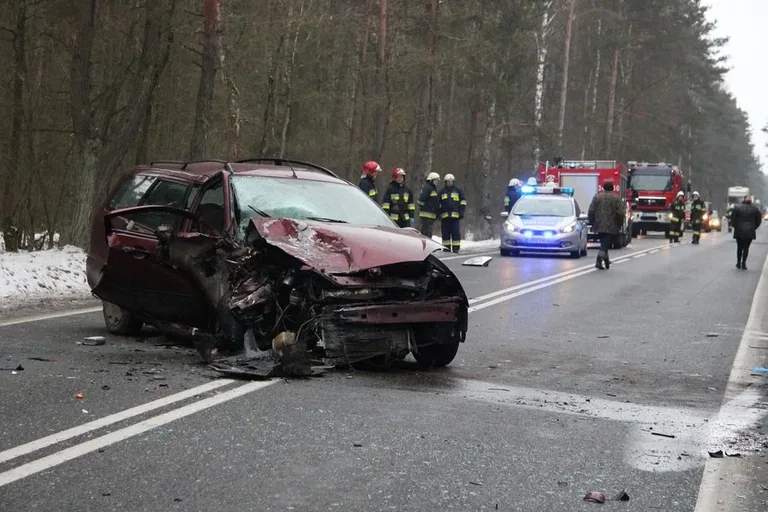 Czołówka bmw i forda (zdjęcia, aktualizacja)