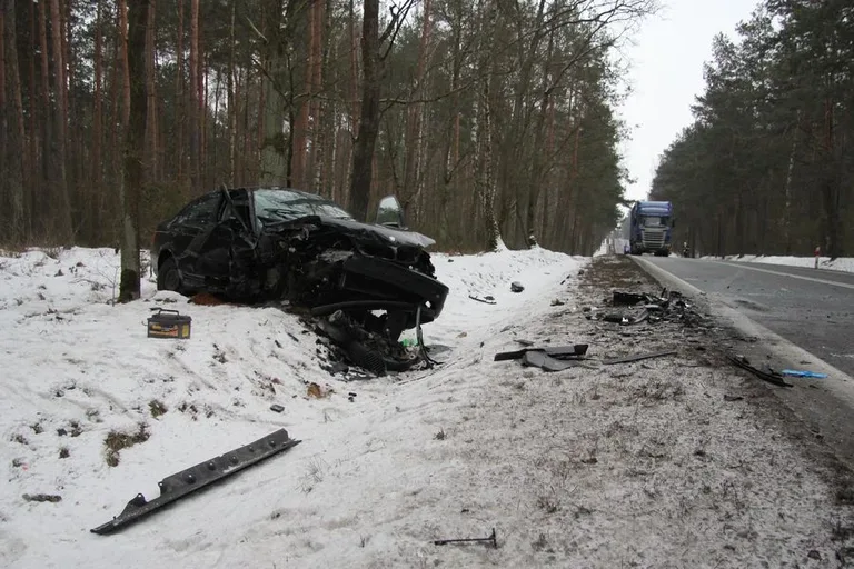 Czołówka bmw i forda (zdjęcia, aktualizacja)