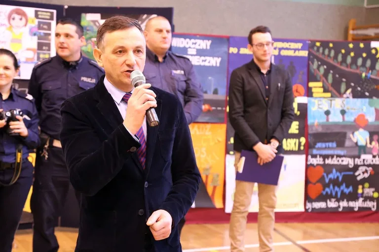 "Jesteś widoczny, jesteś bezpieczny" w Krasnosielcu (zdjęcia, wideo)