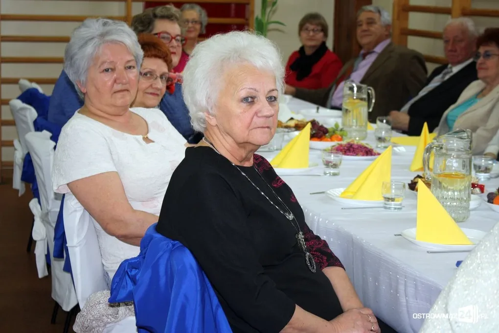 Dzień Kobiet w UTW (zdjęcia)