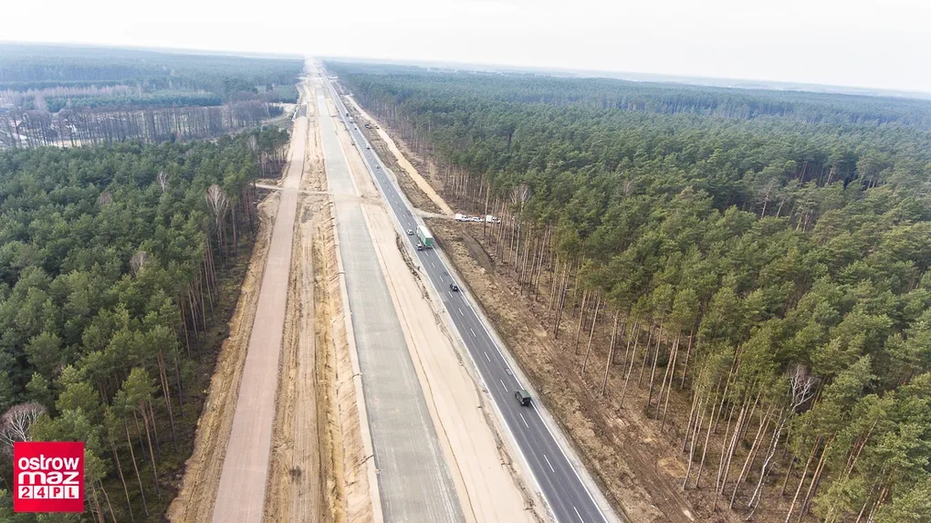 Postęp prac budowy S8 (zdjęcia, wideo)