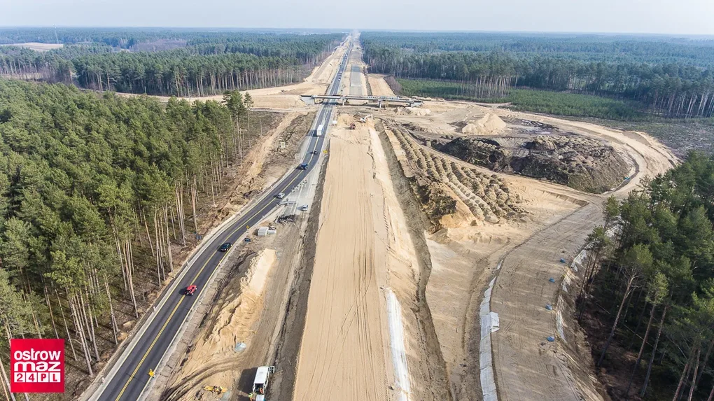 Postęp prac budowy S8 (zdjęcia, wideo)
