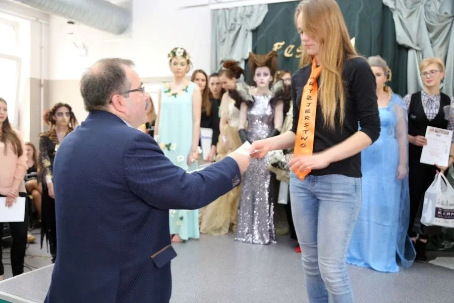 Festiwal Fryzjerstwa Artystycznego (zdjęcia, wideo)