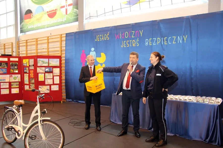 "Jesteś widoczny, jesteś bezpieczny" w Łysych (zdjęcia, wideo)