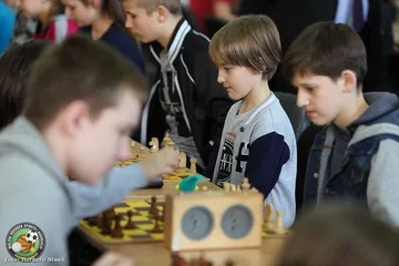 Szkolne mistrzostwa miasta w szachach (zdjęcia)