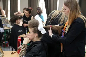 Festiwal Fryzjerstwa Artystycznego (zdjęcia, wideo)