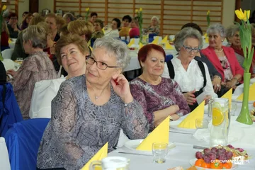 Dzień Kobiet w UTW (zdjęcia)