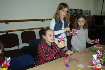 Poznali tajniki wicia tradycyjnych palm wielkanocnych (zdjęcia)
