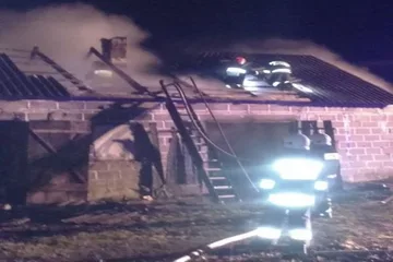 Pożar budynku gospodarczego w Godlewie Wielkim (zdjęcia)