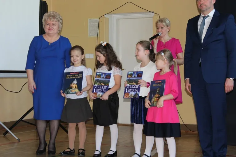 Święto szkoły w SP nr 1 (zdjęcia)