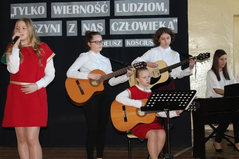 Święto szkoły w SP nr 1 (zdjęcia)