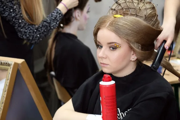 Festiwal Fryzjerstwa Artystycznego (zdjęcia, wideo)