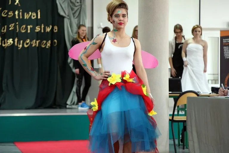Festiwal Fryzjerstwa Artystycznego (zdjęcia, wideo)