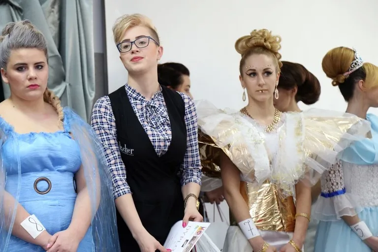 Festiwal Fryzjerstwa Artystycznego (zdjęcia, wideo)
