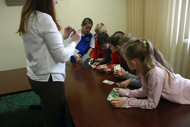 Lekcja bankowości w "Czwórce" (zdjęcia)
